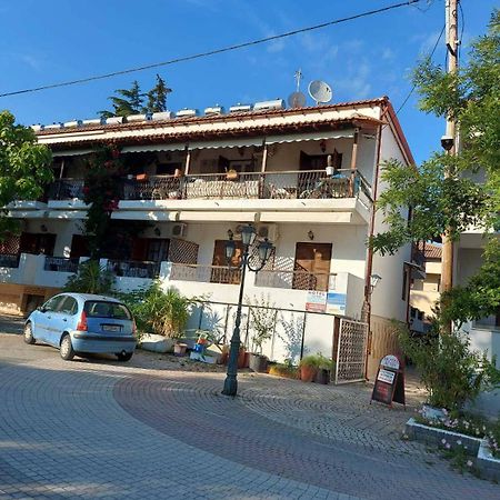Hotel Agni -Enoikiazomena Diamerizmata Kallithea  Bagian luar foto