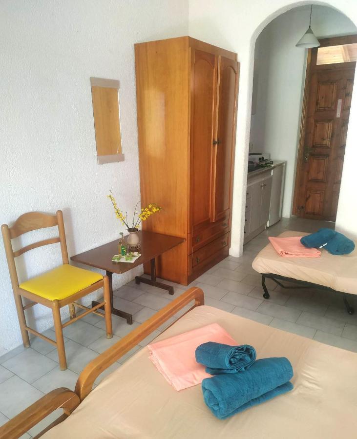 Hotel Agni -Enoikiazomena Diamerizmata Kallithea  Bagian luar foto